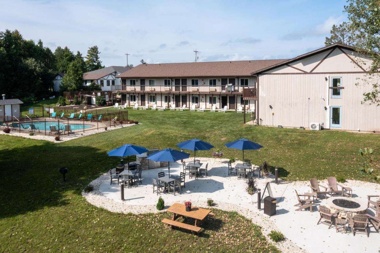 Sister Bay Inn Exterior photo